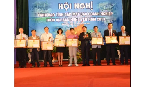 Nhiều công ty thành viên Hòa Phát được tuyên dương tại Hưng 
