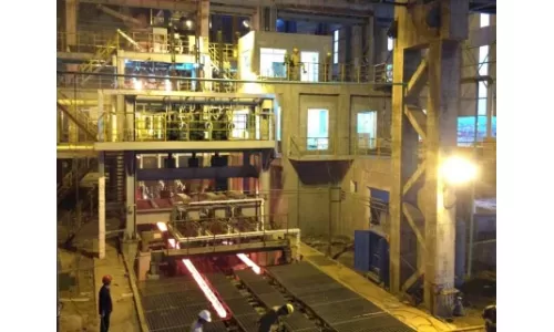 Máy đúc liên tục giai đoạn 2 ra mẻ phôi thép đầu tiên 