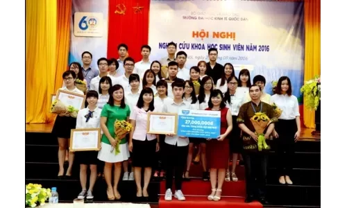 Hoà Phát tài trợ học bổng Nghiên cứu Khoa học cho ĐHKTQD