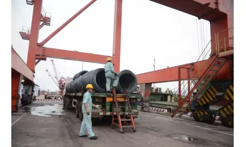 Thép Hòa Phát giữ mức sản lượng cao trong tháng Ngâu