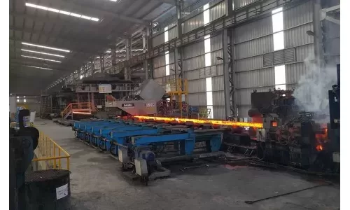Ống thép Hòa Phát đón nhận Huân chương Lao động Hạng ba