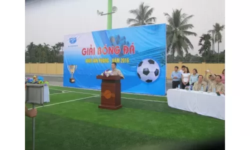 Khai mạc giải bóng đá khối văn phòng Thép Hòa Phát năm 2016