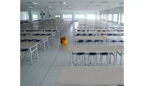 Làm thế nào để mua bàn ăn công nghiệp giá rẻ mà chất lượng tốt