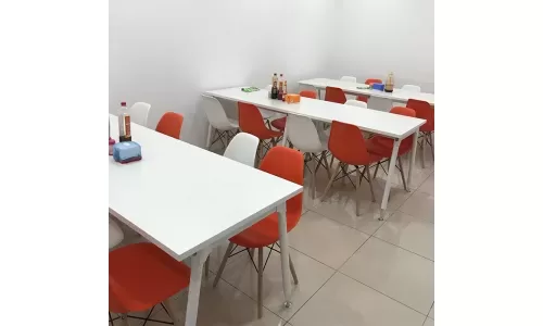 Hướng dẫn vệ sinh bàn ăn công nghiệp đúng cách
