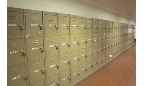 Tủ gửi đồ siêu thị giải pháp tuyệt vời cho khách hàng