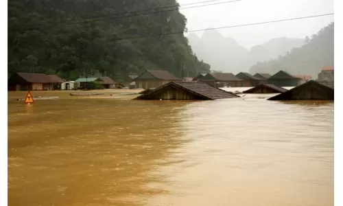 Tập đoàn Hòa Phát ủng hộ 4 tỷ đồng cho Quảng Bình, Quảng Trị đang bị lũ lụt nghiêm trọng