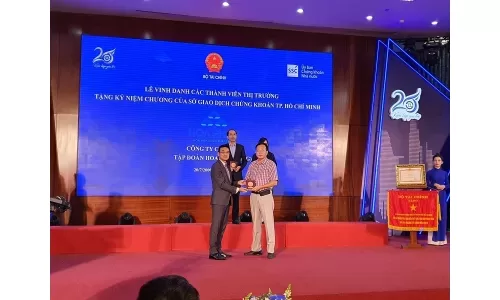 Hòa Phát được Sở Giao dịch chứng khoán TP.HCM vinh danh tại lễ kỷ niệm 20 năm TTCK Việt Nam