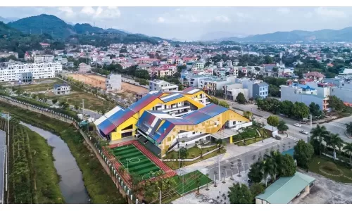 Nội thất Hòa Phát trang bị bàn ghế học sinh trường quốc tế Dạ Hợp