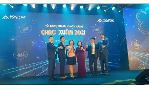 Ống thép và Tôn mạ màu Hòa Phát tổ chức hội nghị khách hàng chào Xuân 2021