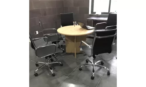 Bàn tròn văn phòng: Lựa chọn tối ưu cho không gian làm việc hiện đại