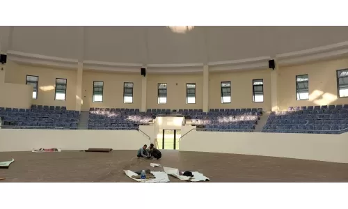 Cung cấp 1000 ghế nhà thi đấu tại trường THPT chuyên Hùng Vương