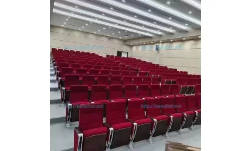 Ghế hội trường nhập khẩu có bàn viết – Bí quyết tạo dấu ấn trong mỗi sự kiện