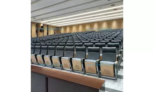 Lựa chọn Ghế hội trường phù hợp cho showroom lớn