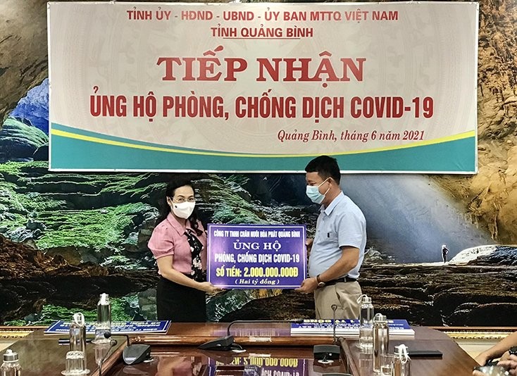Hòa Phát ủng hộ 2 tỷ đồng hỗ trợ tỉnh Quảng Bình phòng, chống dịch covid-19