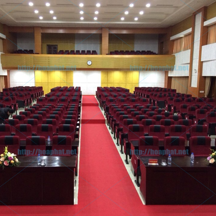 Bàn hội trường gỗ tự nhiên cao cấp giá tốt